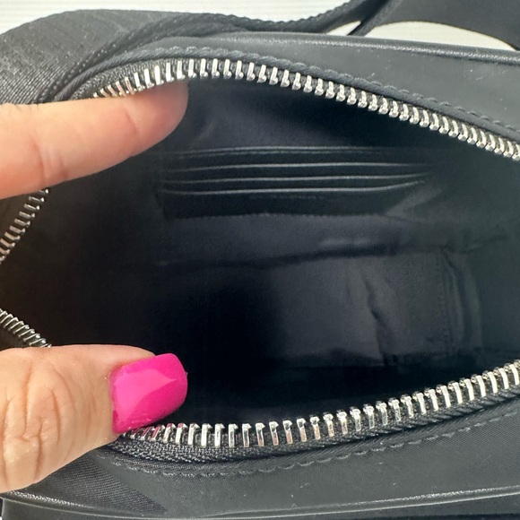 Burberry nylon crossbody - Picture 4 of 5